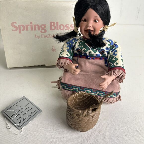 Danbury Mint Native American Indian Doll Spring Blossom by FayZah Spanos Pottery - Picture 14 of 14